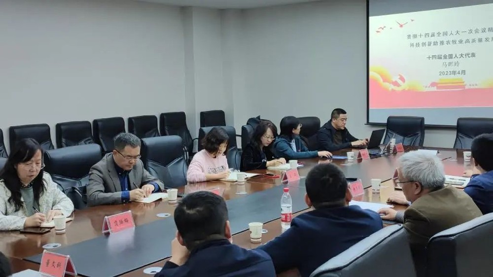甘肃农业大学专家一行人莅临我公司兰州新区育种基地考察调研